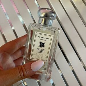 Jo Malone nectarine blossom and honey